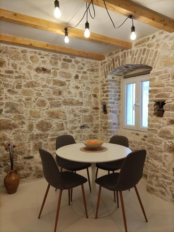 Zaira'S Apartment Corfu Town Exterior photo