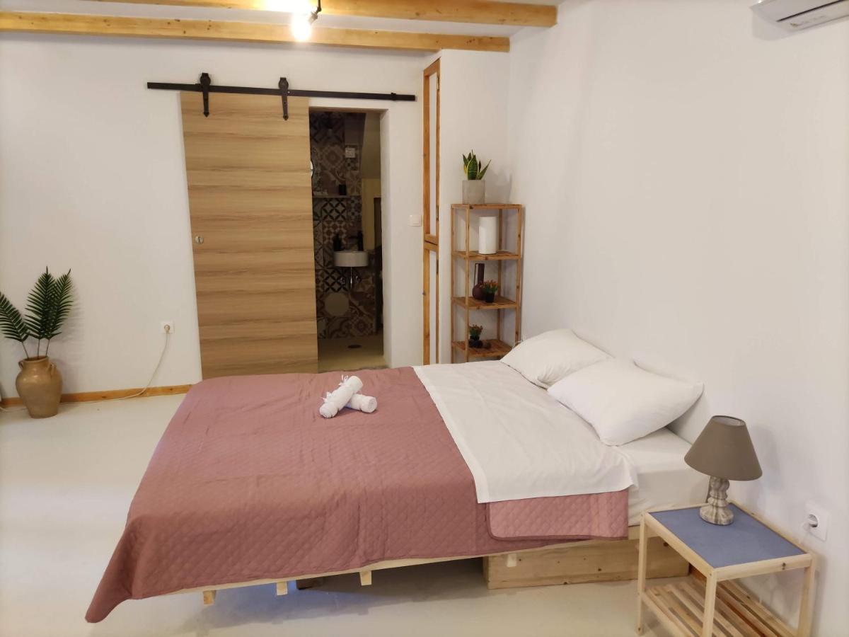 Zaira'S Apartment Corfu Town Exterior photo