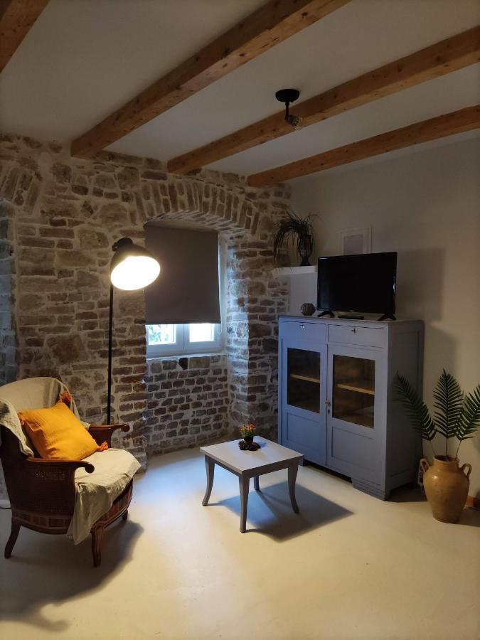 Zaira'S Apartment Corfu Town Exterior photo